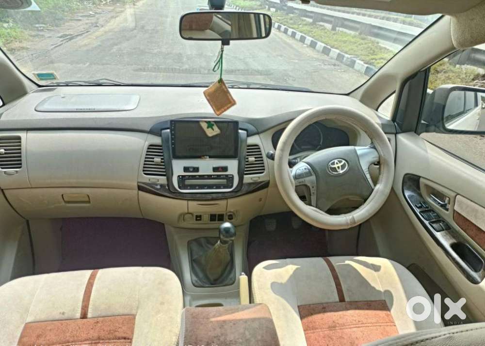 Toyota Innova [2013-2016] 2.5 V Diesel 7 Str, 2014, Diesel