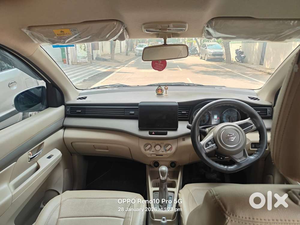 Maruti Suzuki Ertiga Vxi At Petrol, 2022, Petrol