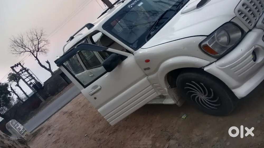 Mahindra Scorpio Classic 2006