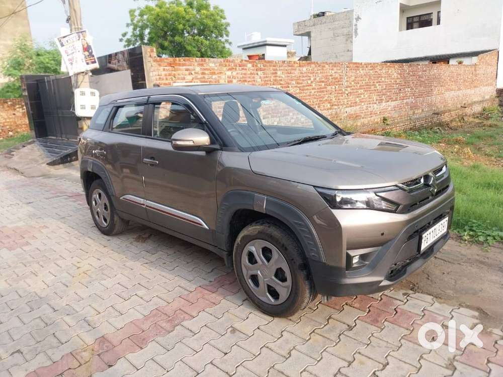 Maruti Suzuki Brezza Vxi At 2025 (automatic)