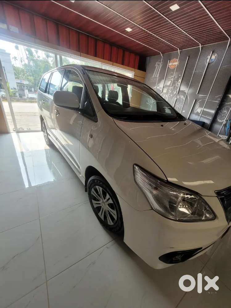 Toyota Innova 2014 Diesel 189000 Km Driven