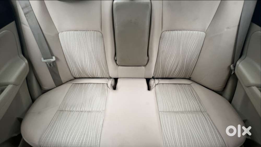 Maruti Suzuki Dzire 1.2 Vxi, 2019, Petrol