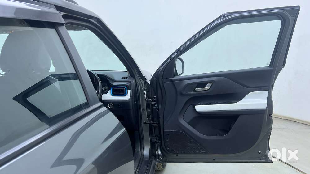 Tata Punch Creative Amt, 2022, Petrol