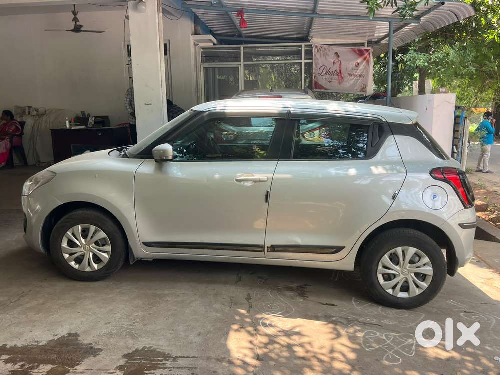 Maruti Suzuki Swift Vxi + Manual, 2019, Petrol