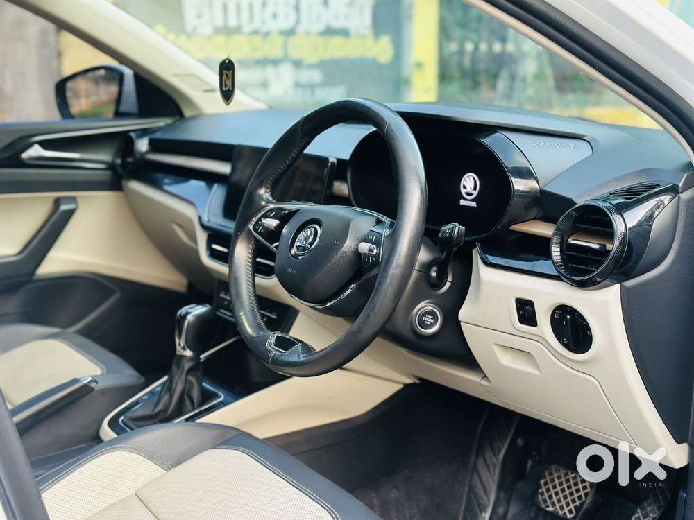 Skoda Slavia 1.5 Tsi Style At, 2022, Petrol