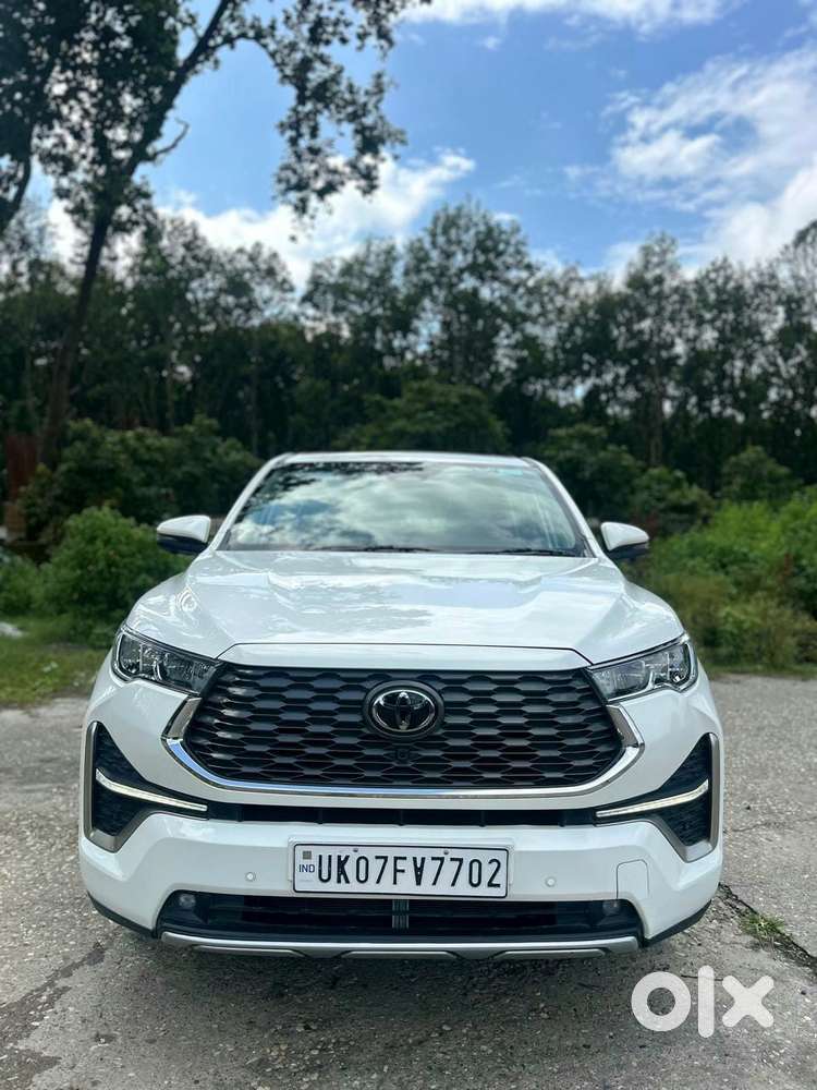 Toyota Innova Hycross 2.0 Zx Hybrid 7 Str, 2024, Petrol