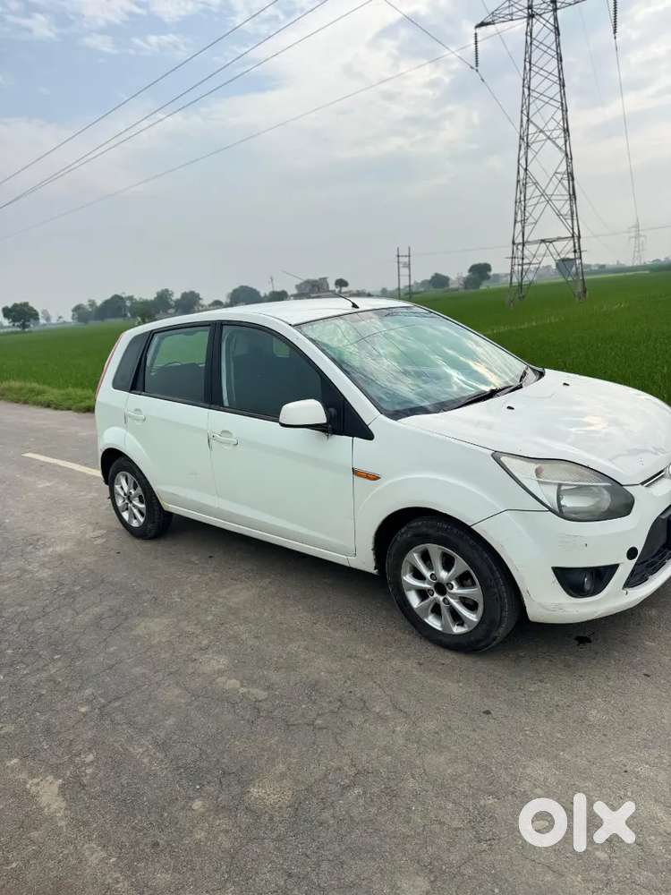 Ford Figo 2011 Diesel 195000 Km Driven All Paper Complete