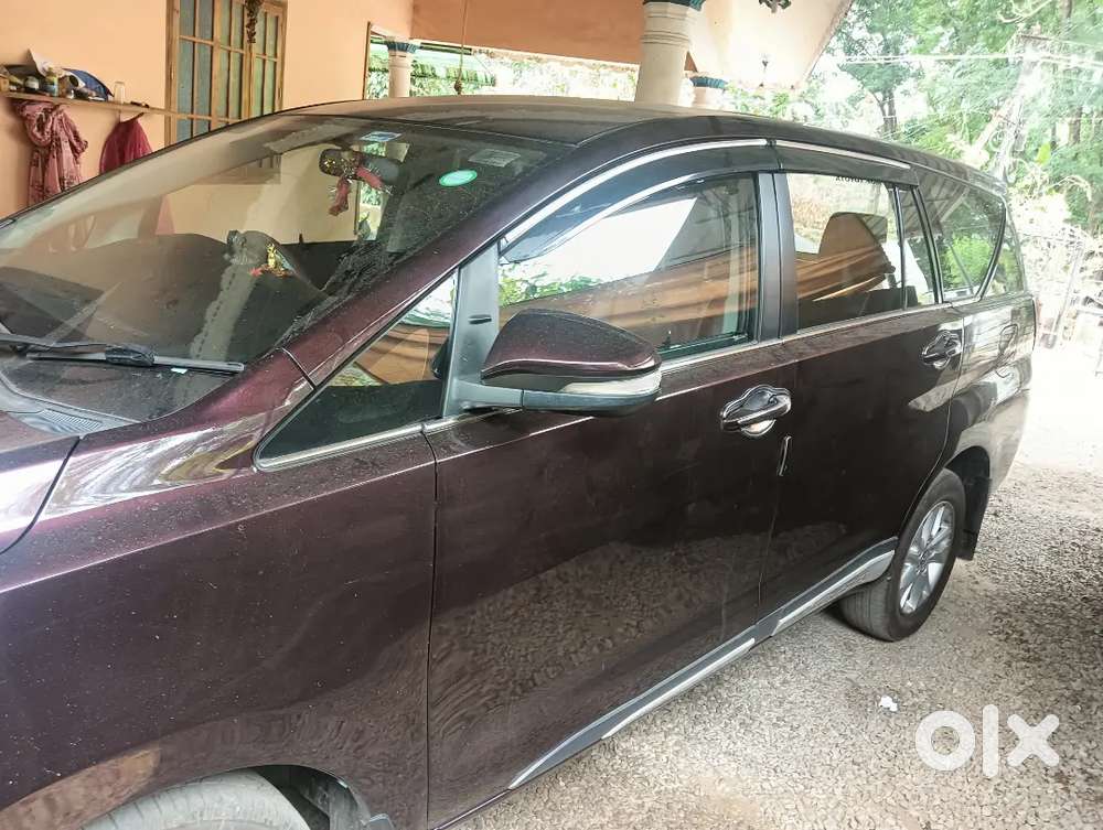 Toyota Innova Crysta 2016