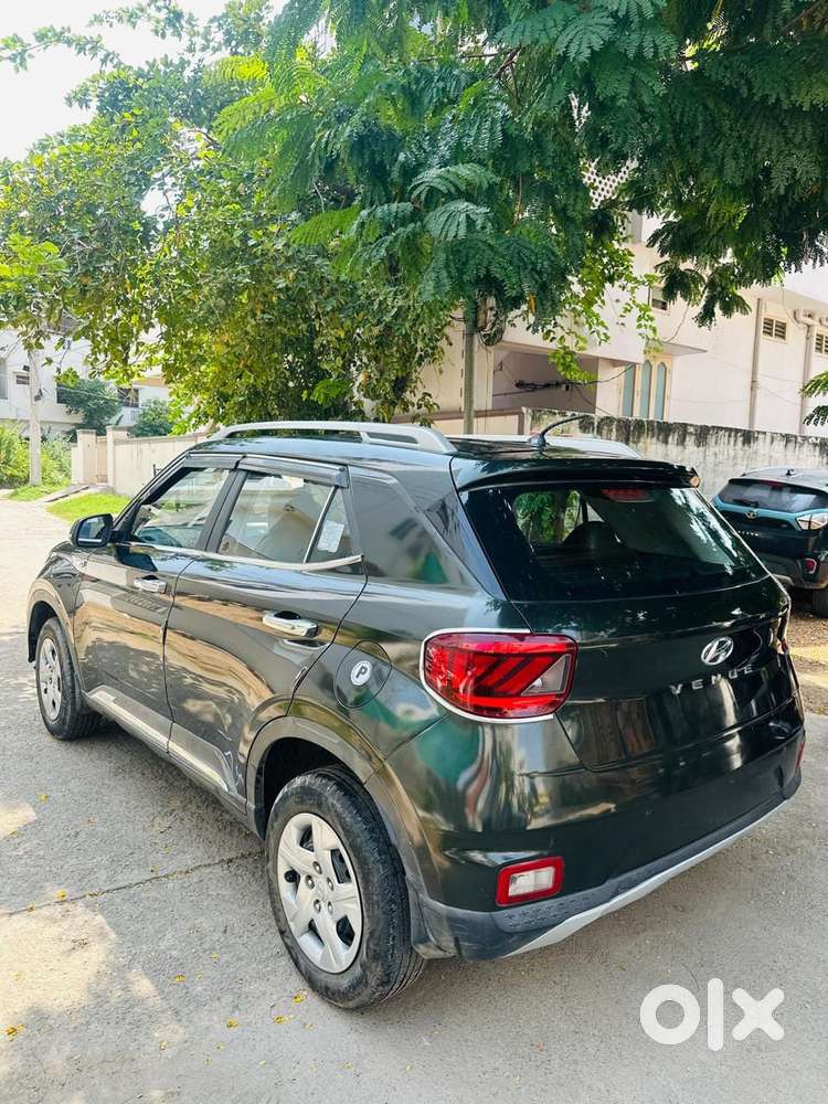Hyundai Venue, 2020, Petrol