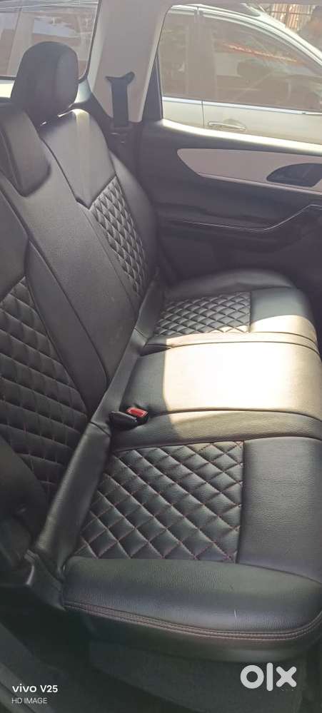 Mahindra Xuv700 2.2 Ax 5 Diesel Mt Str, 2023, Diesel