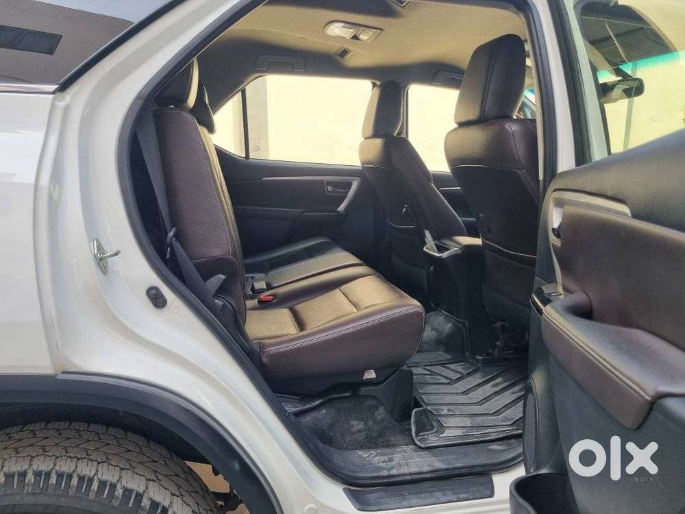 Toyota Fortuner 4x2 At 2.8 Diesel, 2021, Diesel