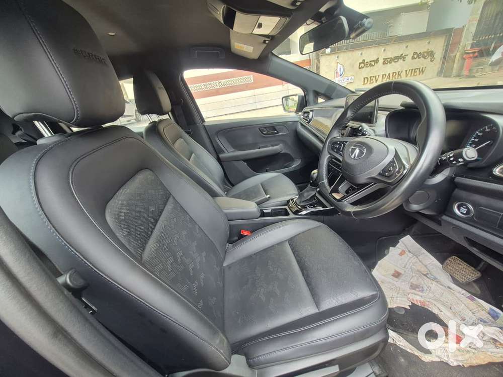 Tata Altroz 1.2 Xza Plus Dark Edition Dct, 2022, Petrol