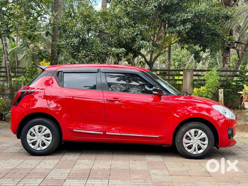 Maruti Suzuki Swift Vxi Ags, 2018, Petrol