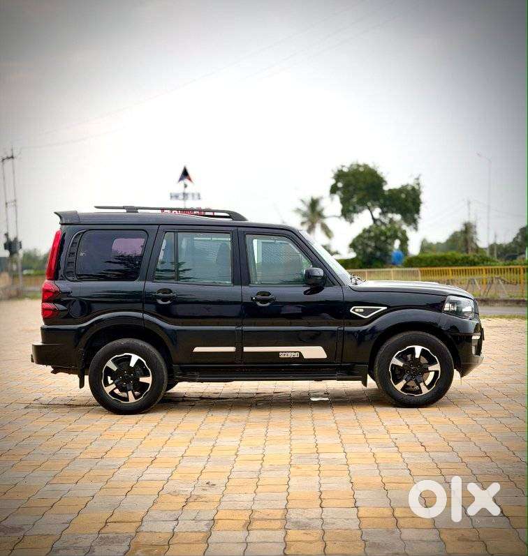 Mahindra Scorpio S11 Mt 7s, 2023, Diesel