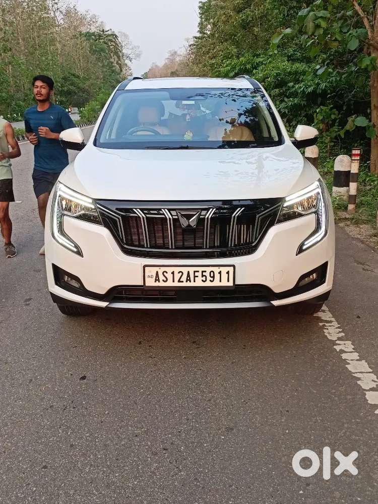 Mahindra Xuv700 2023 Diesel 37000 Km Driven