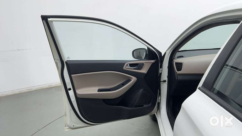 Hyundai Elite I20 [ ] 1.2 Magna, 2015, Petrol