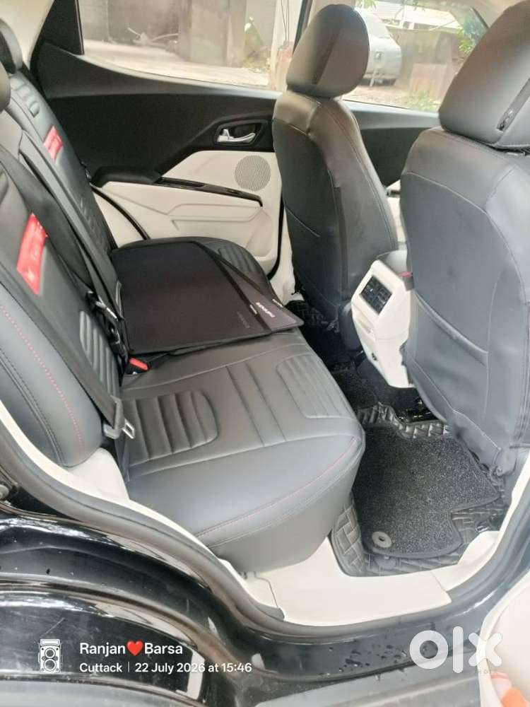 Mahindra Xuv 3xo Ax5 Pm At, 2024, Petrol