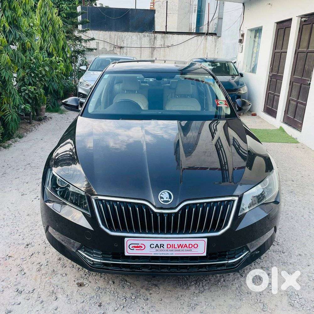 Skoda Superb Style 1.8 Tsi At, 2017, Petrol
