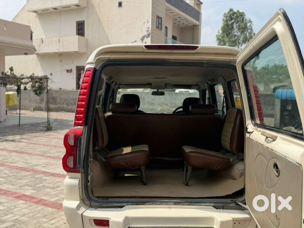 Mahindra Scorpio 2009 Diesel Manual