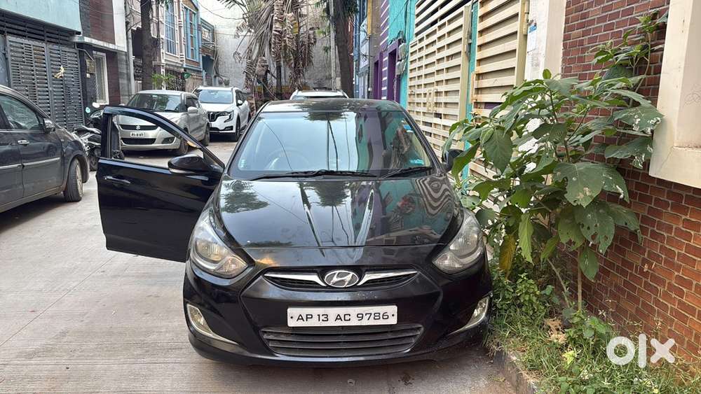 Honda Verna 2011 | 2nd Owner | Black |
