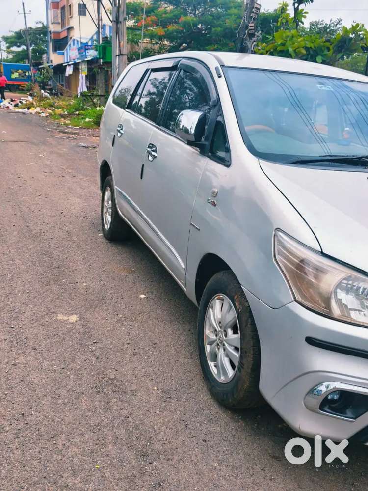 Toyota Innova Diesel 2011