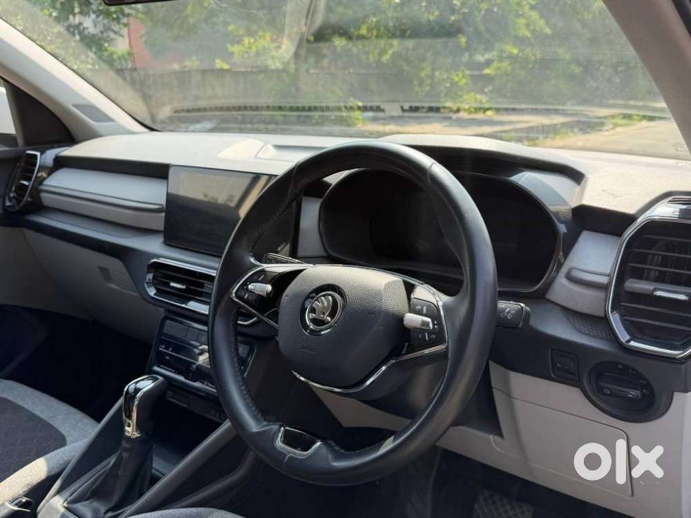 Skoda Kylaq Signature Plus At, 2025, Petrol