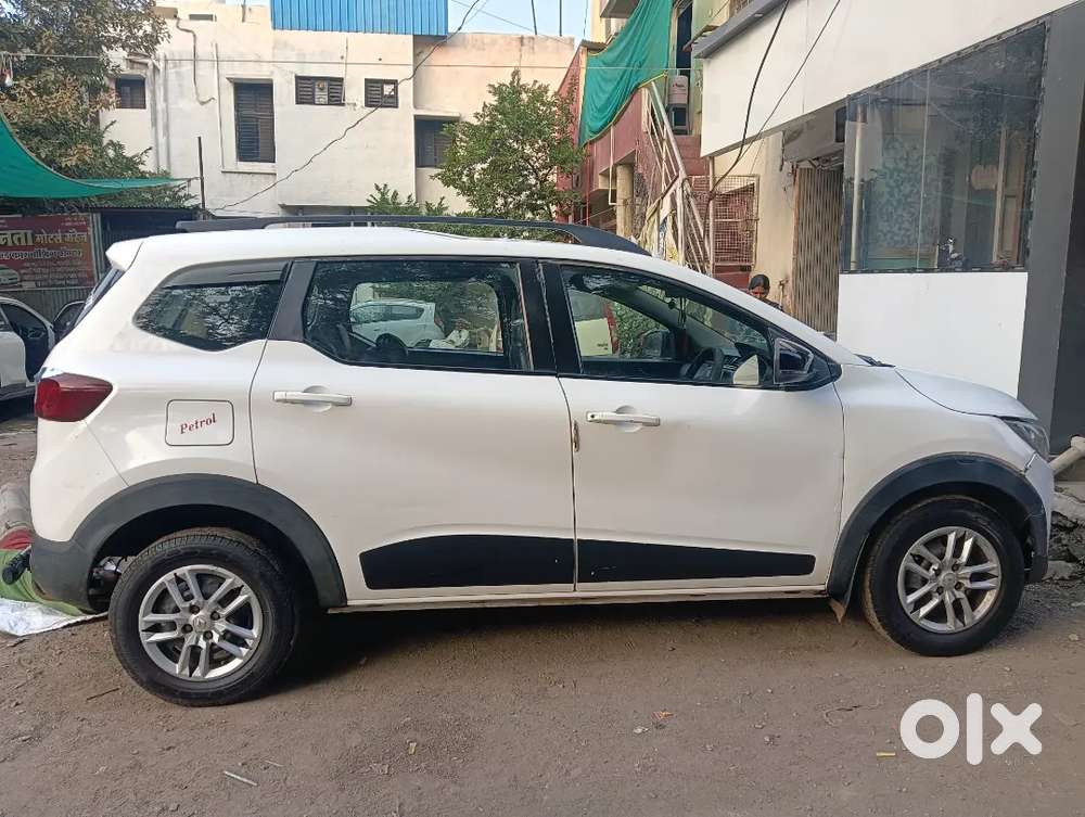Renault Triber 2023 Petrol