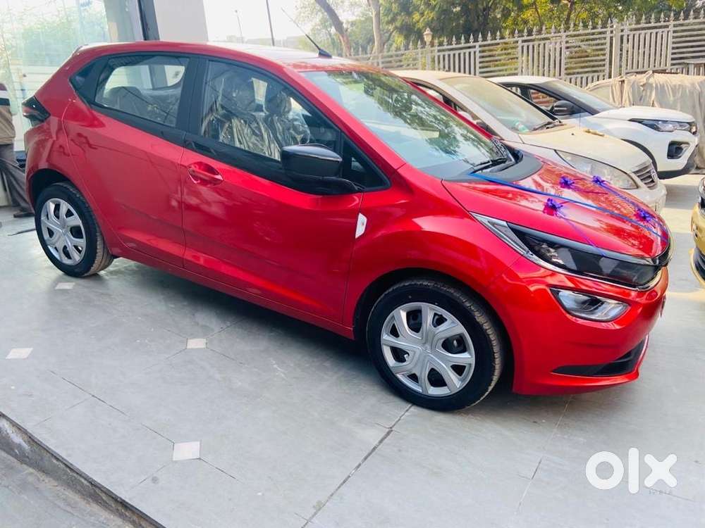 Tata Altroz 2021 Petrol 14000 Km Driven