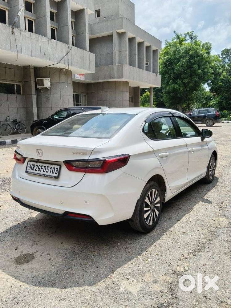 Honda City 1.5 V 5th Gen I-vtec Mt, 2023, Petrol
