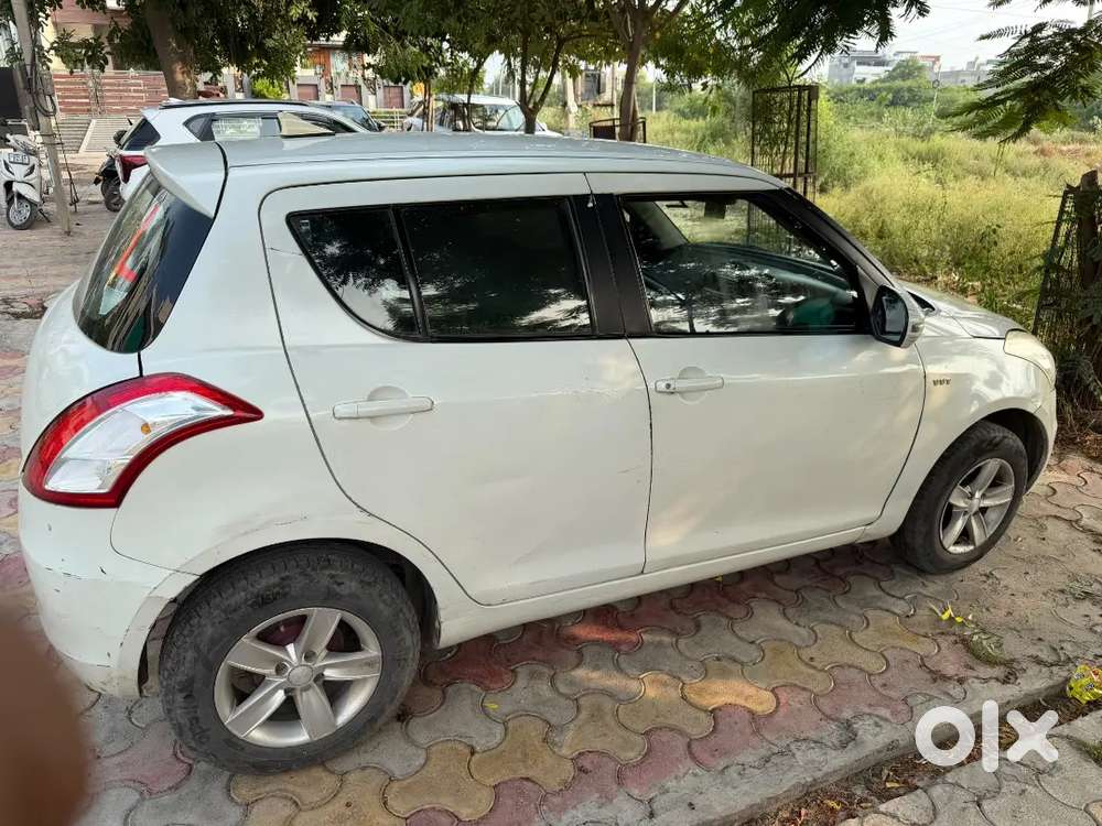 Maruti Swift 1st Owner Vxi 2015 Petrol New Tyres With Alloy Wheel
