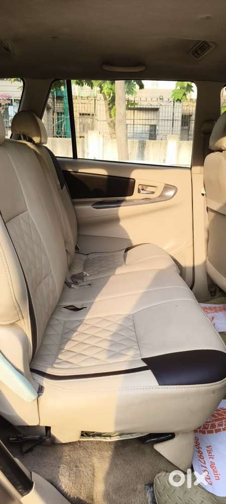 Toyota Innova 2.5 G (diesel) 8 Seater, 2005, Diesel