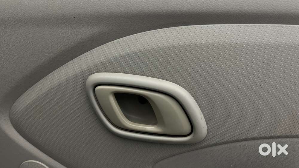Datsun Redigo T Option, 2017, Petrol