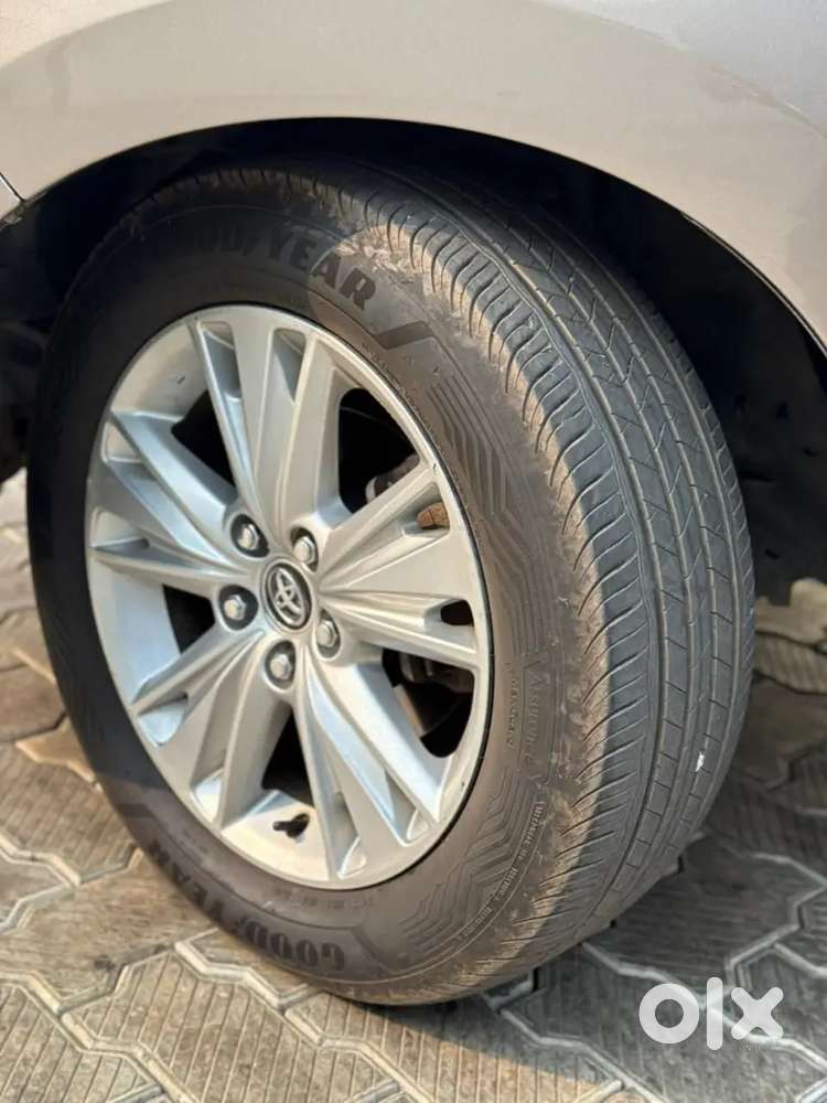 Toyota Innova Crysta 2017 High Quality