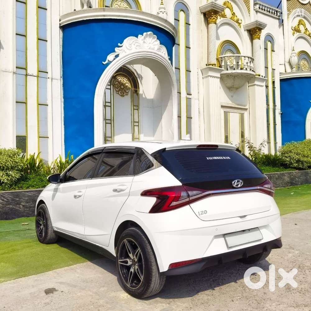 Hyundai I20 Sportz 1.2 Ivt, 2023, Petrol