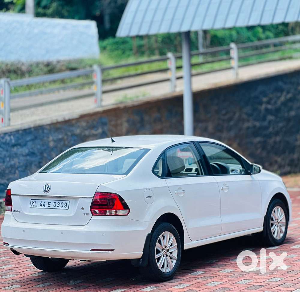 Volkswagen Vento 1.2 Tsi Highline Plus At, 2016, Petrol
