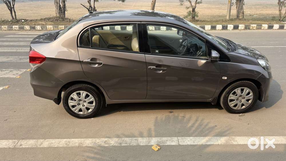Honda Amaze, 2015, Petrol