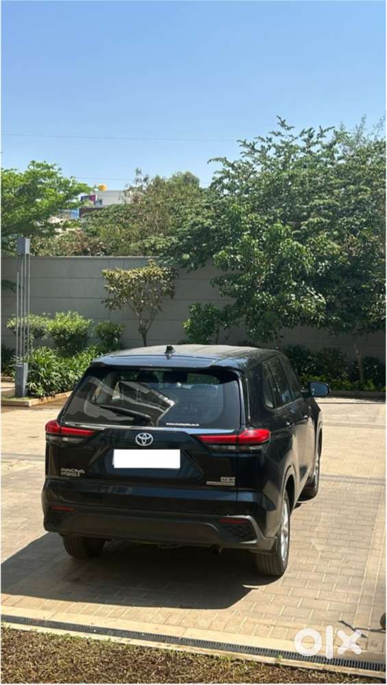 Toyota Innova Hycross Vx Hybrid 2023  1st Owner  22k Kms  Top Condi