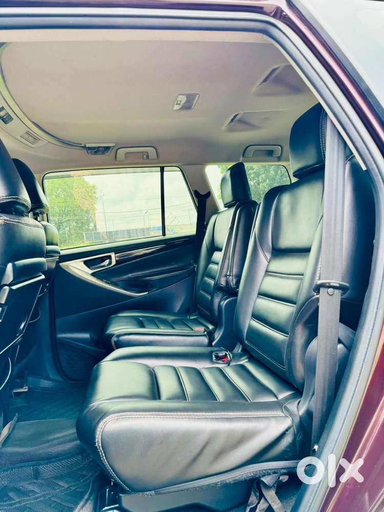 Toyota Innova Crysta 2.4 V, 2017, Diesel