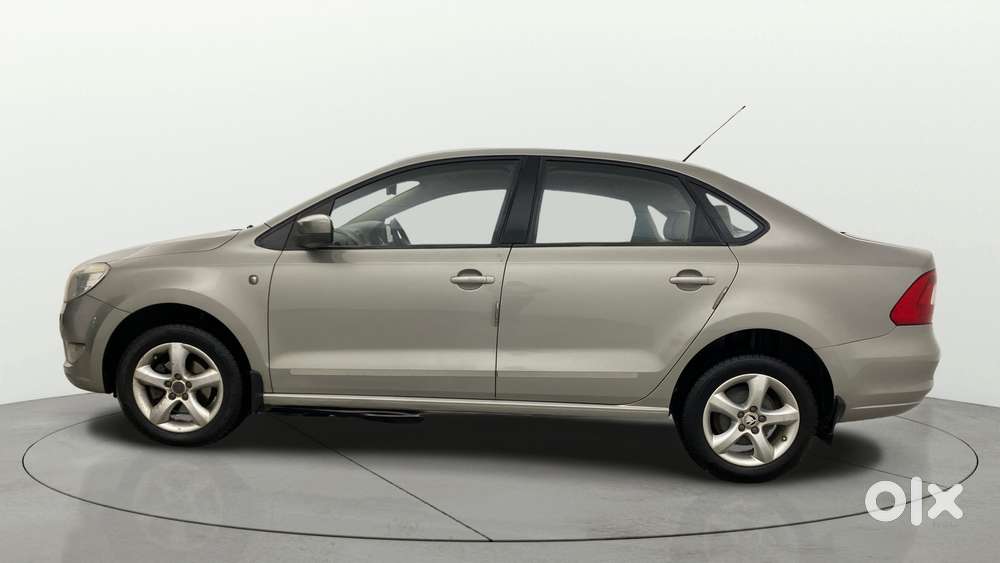 Skoda Rapid 2011-2013 1.6 Mpi Elegance, 2013, Petrol