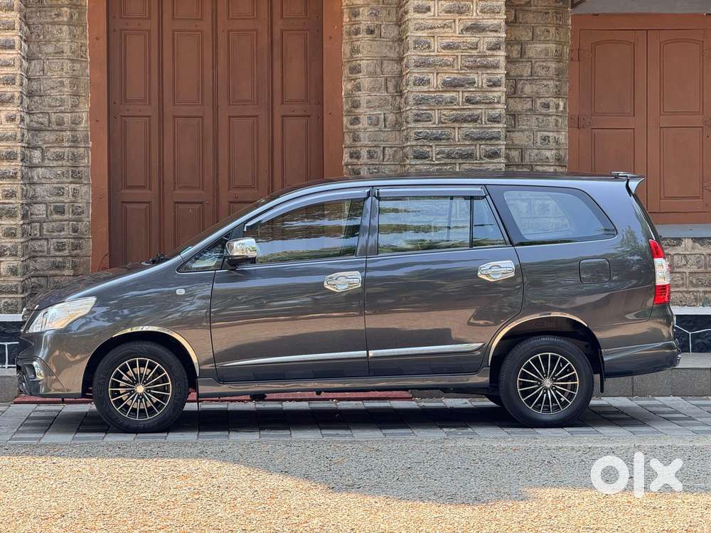 Toyota Innova 2.5 Gx 7 Seater Bs Iv, 2015, Diesel