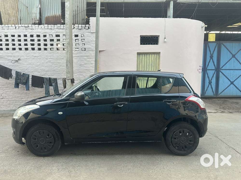Maruti Suzuki Swift Lxi Option, 2012, Petrol