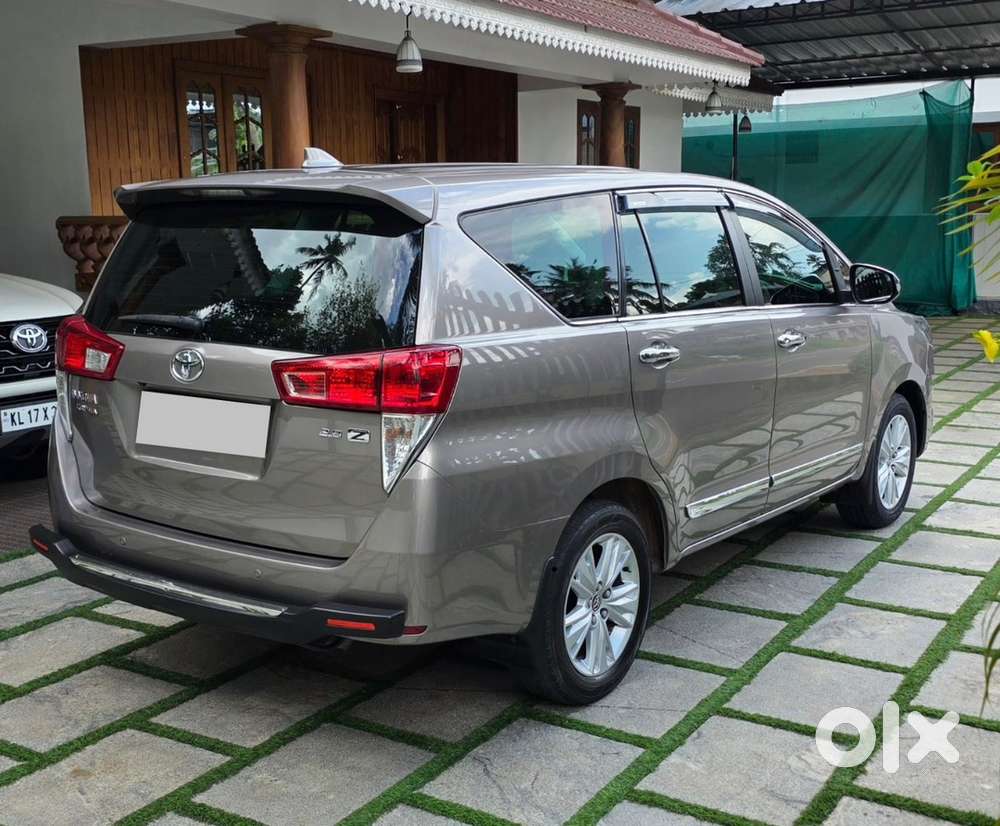 Innova Crysta 2.8zx Diesel Automatic