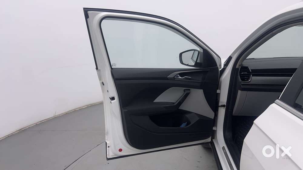 Skoda Kushaq 1.0 Tsi Ambition At, 2023, Petrol
