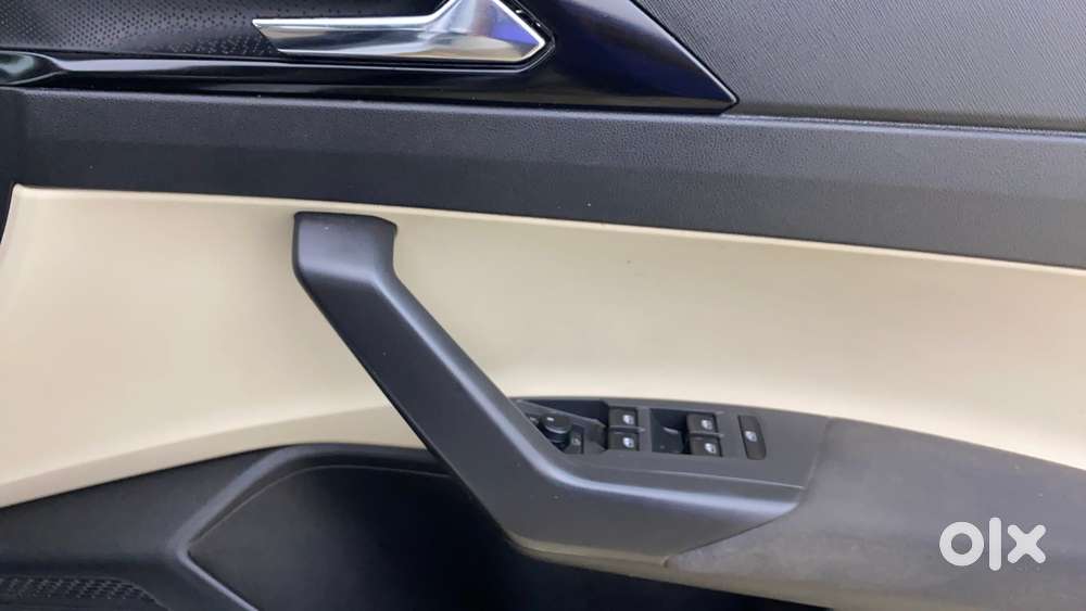 Skoda Slavia 1.0 Ambition Tsi At, 2023, Petrol