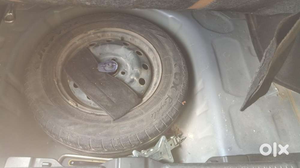Maruti Suzuki Swift Dzire 1.2 Vxi Bsiv, 2022, Petrol