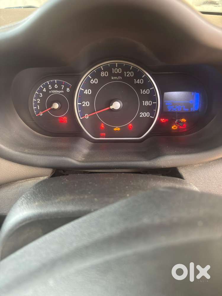 Hyundai I10 Sportz 2012