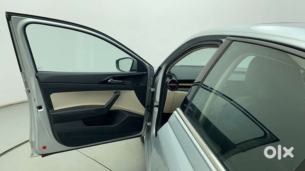 Skoda Slavia Style 1.0l Tsi At, 2022, Petrol
