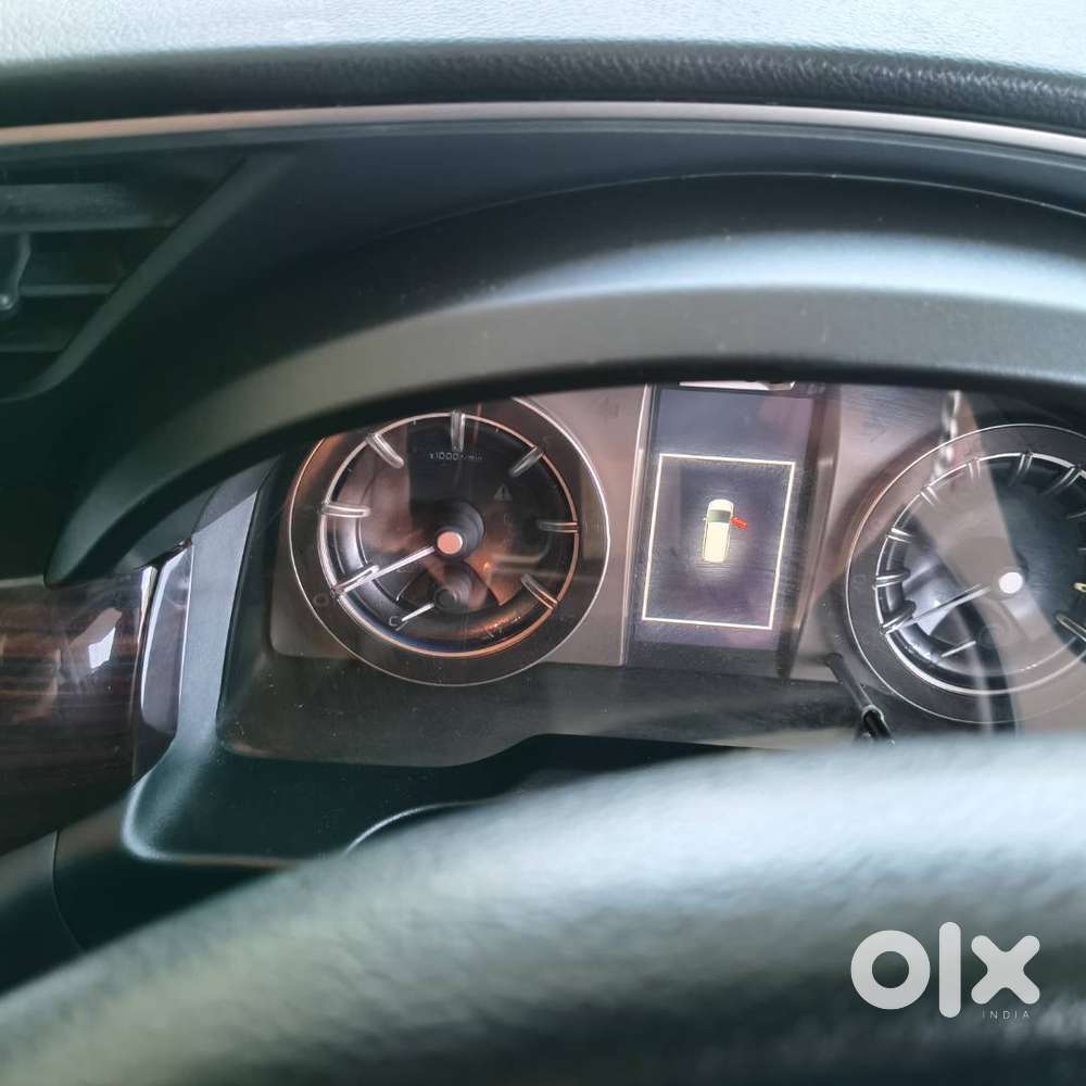 This Crista Is 2025 Registraction And Run 25000km .it's 13 Month Old