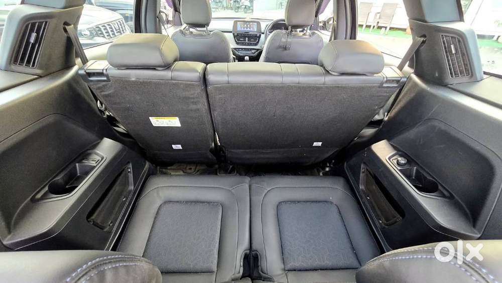 Tata Safari 2.0 Xz Plus Dark Edition, 2022, Diesel