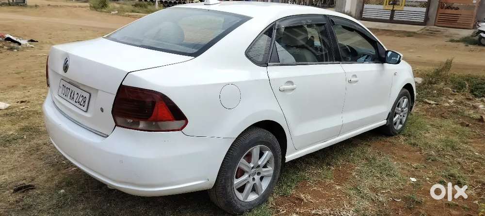 Volkswagen Vento Highline Diesel, White 2014 Manufacturer.